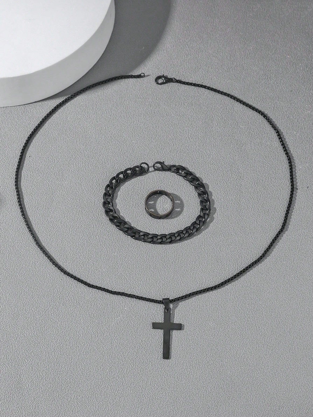 3 Pcs Man's Stainless Steel Cross Necklace Bracelet Ring Set Silver/Black Christian Gift Figaro Chain Necklace Crucifix Cross Pendant Cuban Chain Bracelet Hollow Cross Ring(Black)